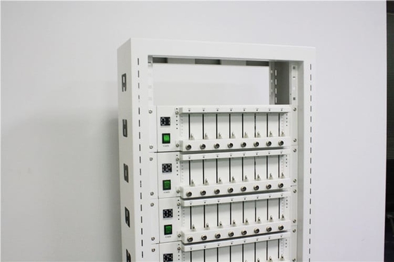 Máy phân loại dung lượng pin lăng trụ 80 kênh Máy sạc pin Máy xả
