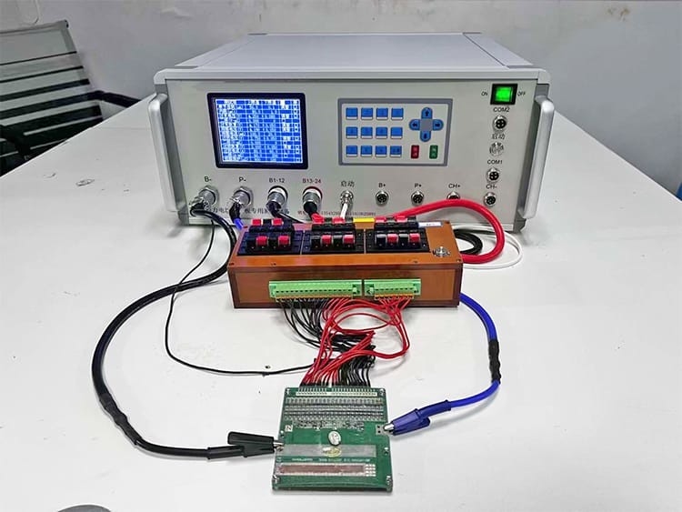 Thiết bị kiểm tra BMS loại máy tính để bàn cho bảng đồng bộ độc lập tích hợp