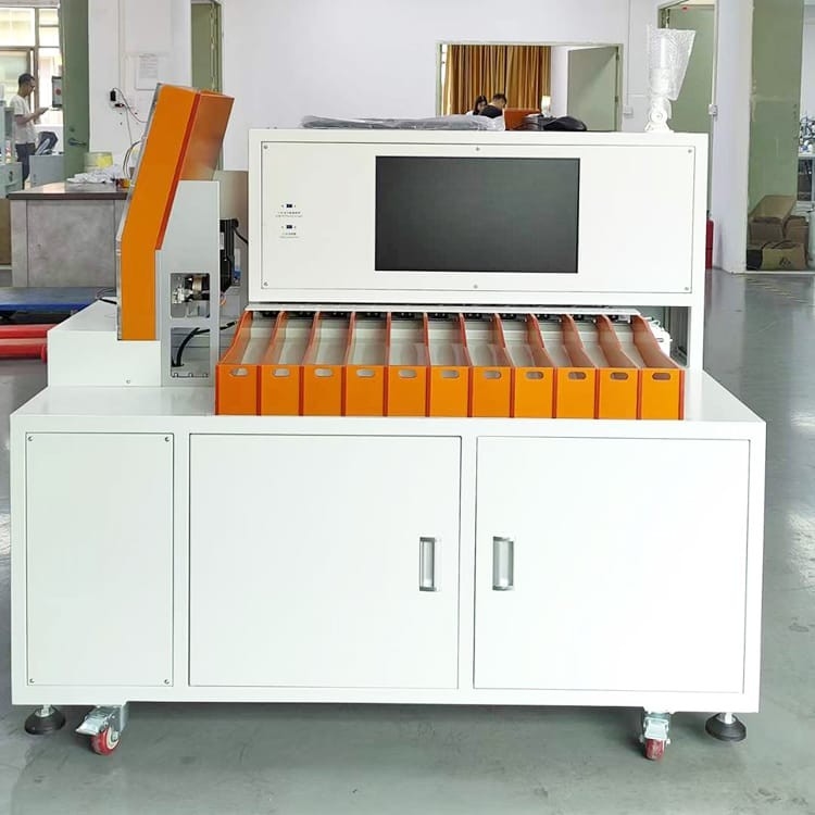 Máy phân loại tế bào 11 kênh để tách pin lithium hình trụ 18650
