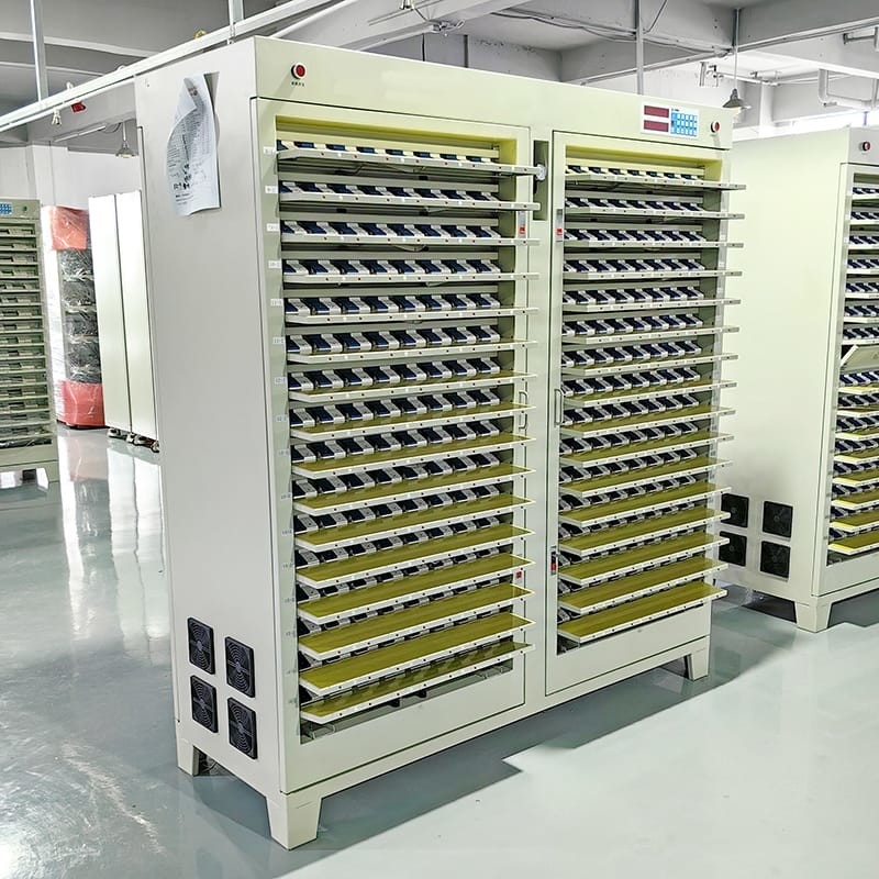 Thử nghiệm xả điện tích pin 5V 10A 20a 256 Ch 33140 Máy phân loại dung lượng pin túi lithium