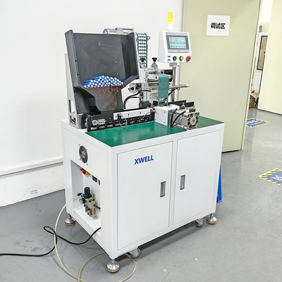 Máy dán giấy cách nhiệt pin hình trụ